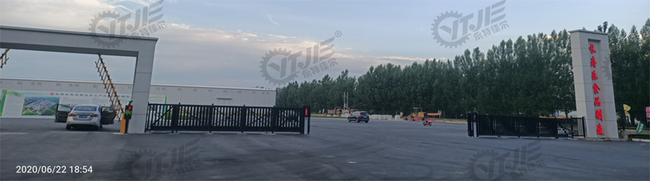 企業(yè)大門,分段門安裝效果,分段門安裝案例,長壽樂企業(yè)大門 