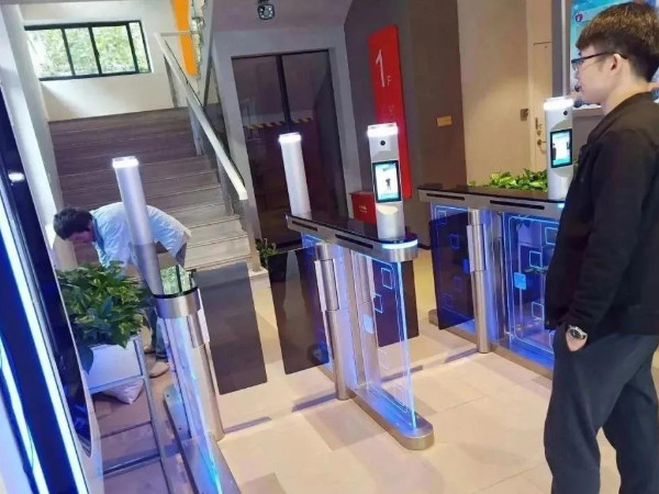 一套整體方案，打造智慧校園！